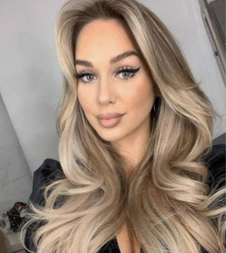 Click to view full screen INVISIBLE TAPE IN PREMIUM HAIR EXTENSION DARK COLOR 50g photo review