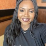 LIGHT YAKI STRAIGHT HAIR BUNDLES NATURAL COLOR photo review